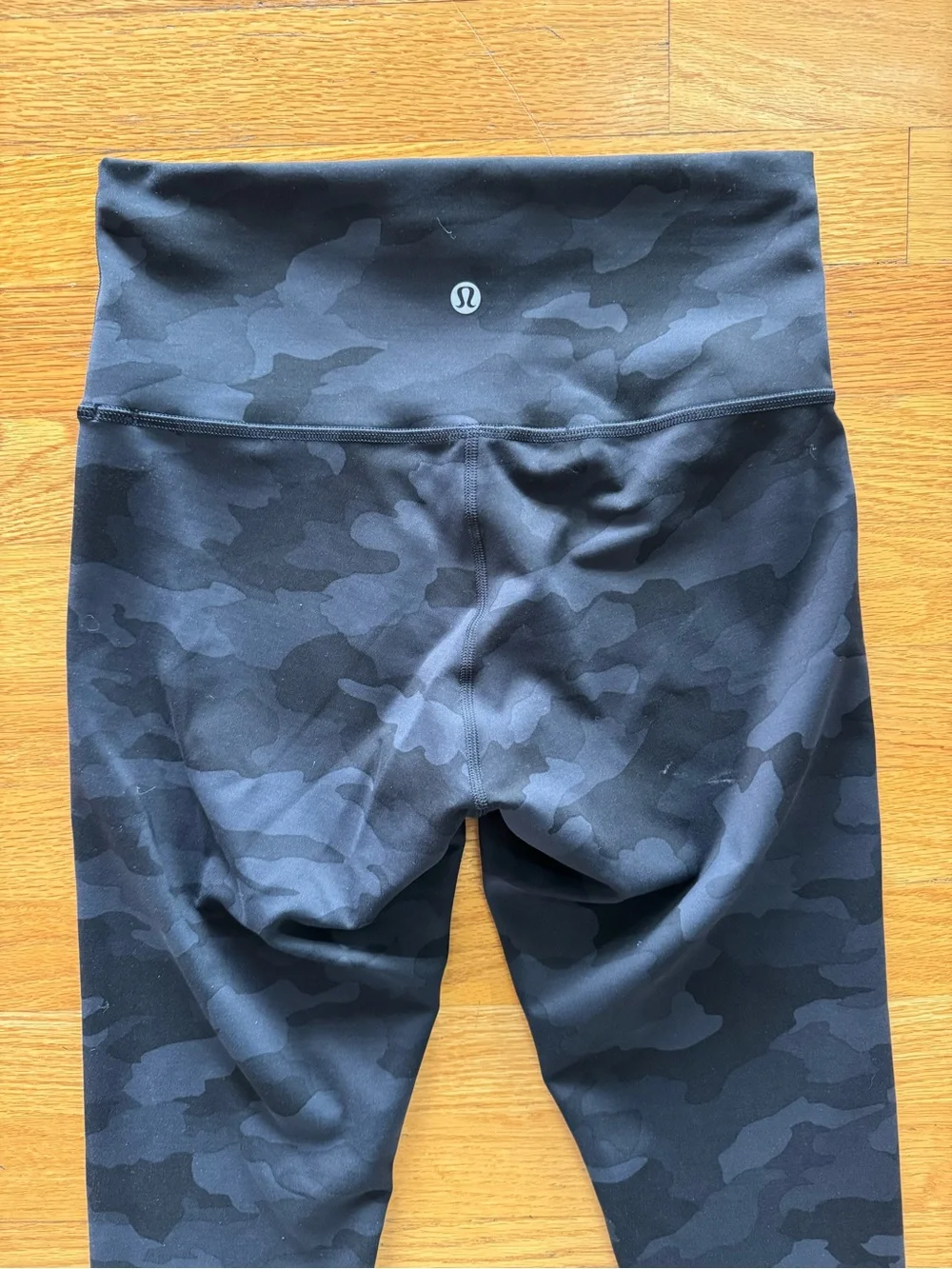 Lululemon High Rise 24” Tight Women’s 6 Heritage 365 Camo